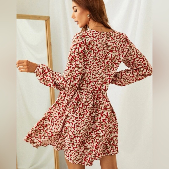 Allover Floral Print Lantern Sleeve Dress - Picture 2 of 6
